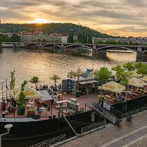  Apartment Cozy At Main Station Czech Republic