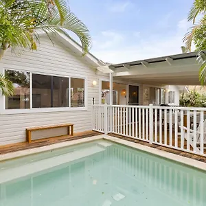 A Summer Byron Bay